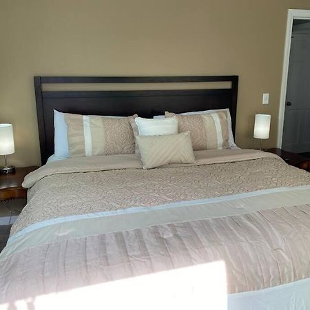 Sunny One Bedroom In Historic Downtown Довер Экстерьер фото